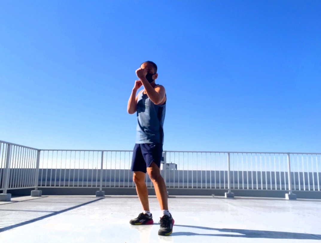 ボディコンバット,レスミルズ,レスミルズインストラクター,ボディコンバット93,ウォーミングアップ上半身,ポイント